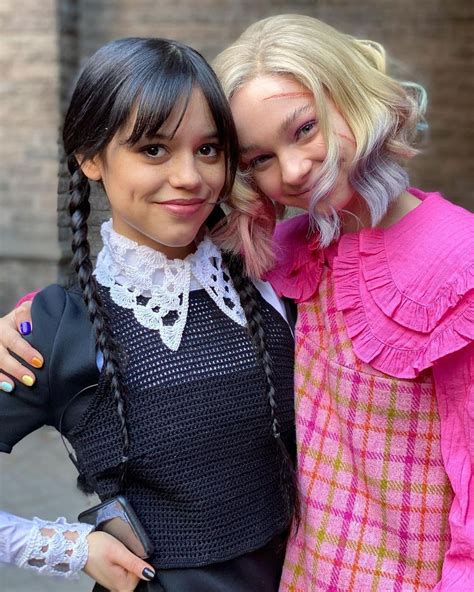 emma e jenna|Jenna Ortega On Friendship With Wednesday Costar Emma。